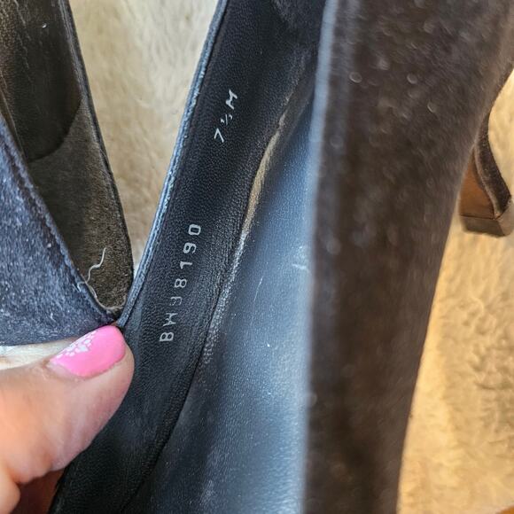 VTG Stuart Weitzman Women Cutout Suede Kitten Heel Pump‎ Heels Size 7.5M Black - Picture 9 of 10